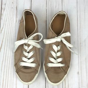 Lacoste Round Toe Lace-Up Sneakers